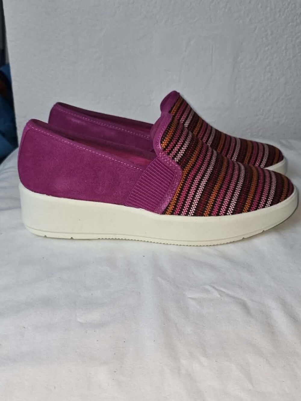 Clarks Layton Petal Comfort Slip On Sneakers Pink Multi Size 8–9.5 NWT